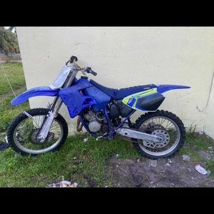 Yz 125 dirt bike for sale or trade